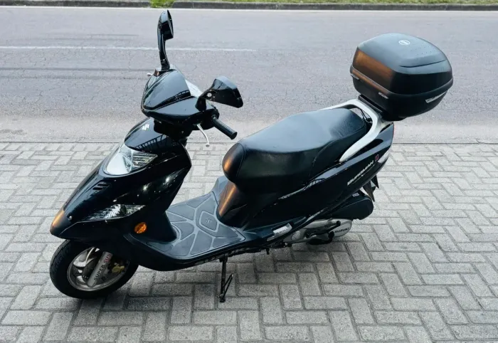 SUZUKI BURGMAN IMPECÁVEL COM 18 MIL KM - PARCELE DIRETO PELA LOJA NO BOLETO
