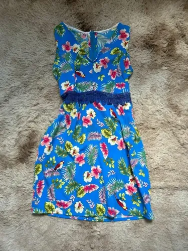 Vestido Floral Azul - Tamanho M