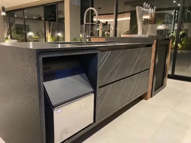 Máquina de gelo residencial