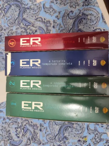 Box Plantão Médico - E.R . 5 temporadas Completas 