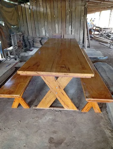 Mesa de Jantar Rústica em Madeira Maciça com Bancos