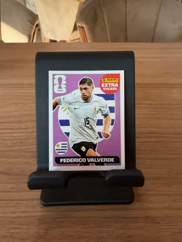 Figurinha Legend Federico Valverde Roxa Extra Sticker Copa 2026 Panini