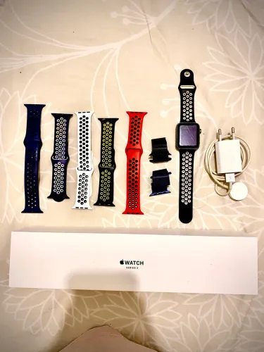 Apple Watch Series 3 42mm Cinza-Espacial + Caixa Original + Carregador + Kit 8 Pulseiras