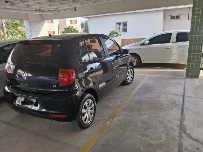 Volkswagen Fox 1.6 MI Total Flex 8V 5P 2014