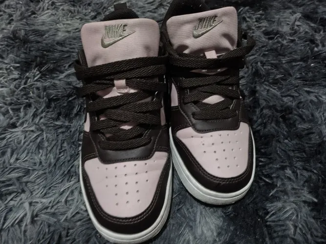 Nike Court Borough Low