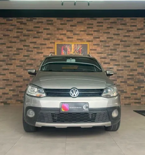 Volkswagen Crossfox 1.6 MI Total Flex 8V 5P 2011
