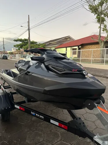 Sea-Doo RXT-X 300 2023 Triple Black + Carreta Boa Vista 2026