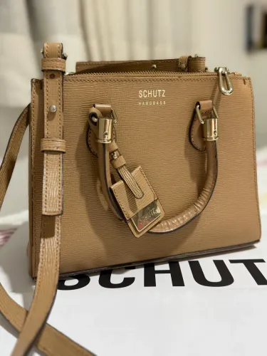 Bolsa Schutz Caramelo Estruturada + Alça Transversal | Pouquíssimo Uso
