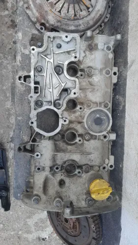 Tampa de válvulas da duster 