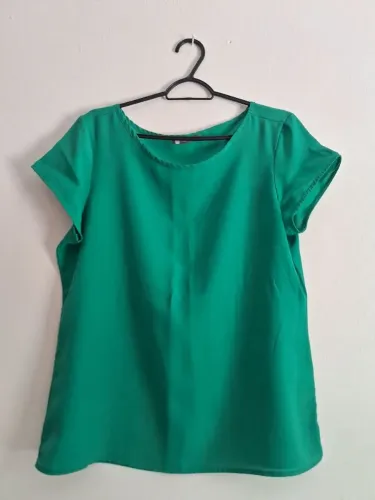 Camisa verde R$25,00 tam 44