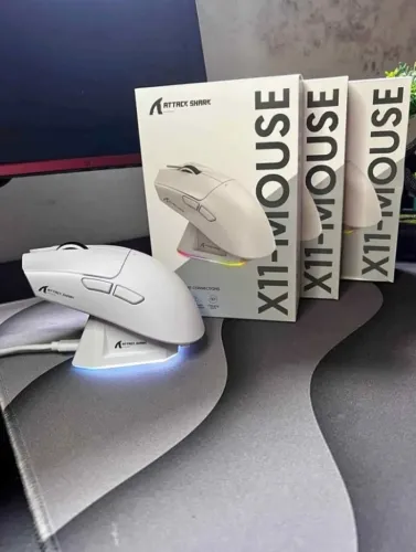 Mouse Gamer Attack Shark X11 + Dock de Carregamento