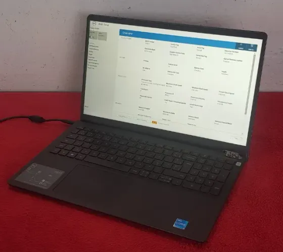 Notebook Dell Inspiron 15 3511 Intel Core i5 11ª Geração (Para Peças ou Conserto)