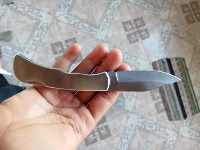 canivete dobrável de bolso feito de aço inoxidável, com presilha de cinto e trava