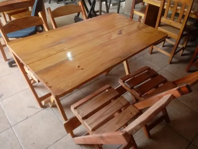 Mesa dobrável madeira nobre mogno africano 1,20x70 +4 cadeiras pra restaurante,bar,pub