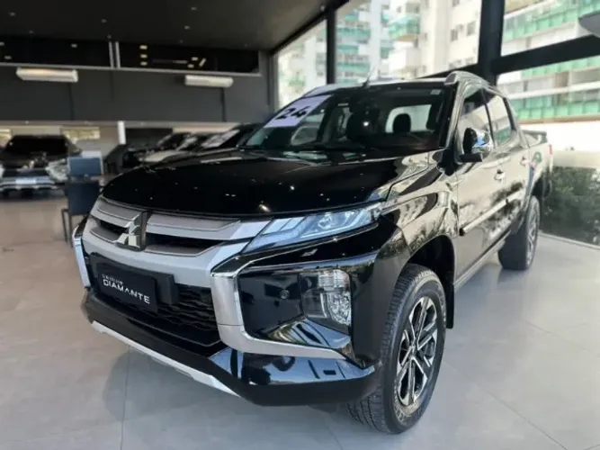 Mitsubishi L200 Triton Sport HPE-S 2.4 CD Dies. AUT 2024