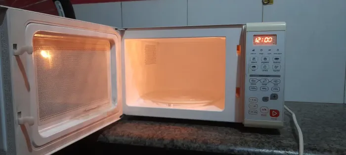 Microondas em ótimas condições!!