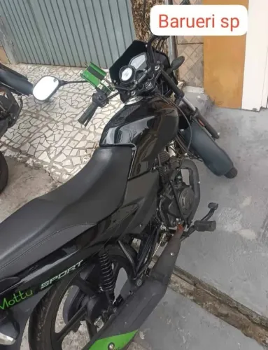 Tvs 110c Mottu sport 2024, partida a pedal