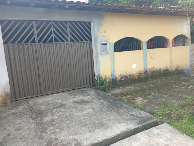 Vendo duas casas no mesmo terreno