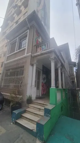 Sobrado para aluguel possui 386 metros quadrados com 10 quartos em Liberdade - São Paulo -
