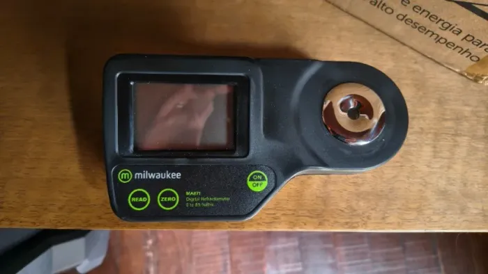  Refratômetro Digital Portátil 0-85% BRIX - MA871 Milwaukee