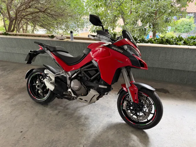 Super Bike 2020 em excelente estado.