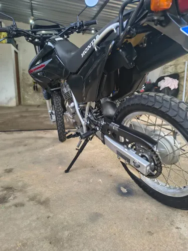 Tornado 250 impecável