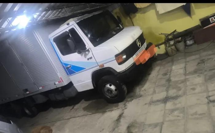 Mercedes bez 914 longa