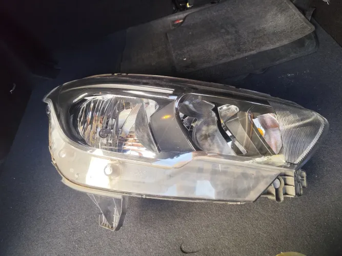 Farol Fiat argo/cronos 2024 com led original