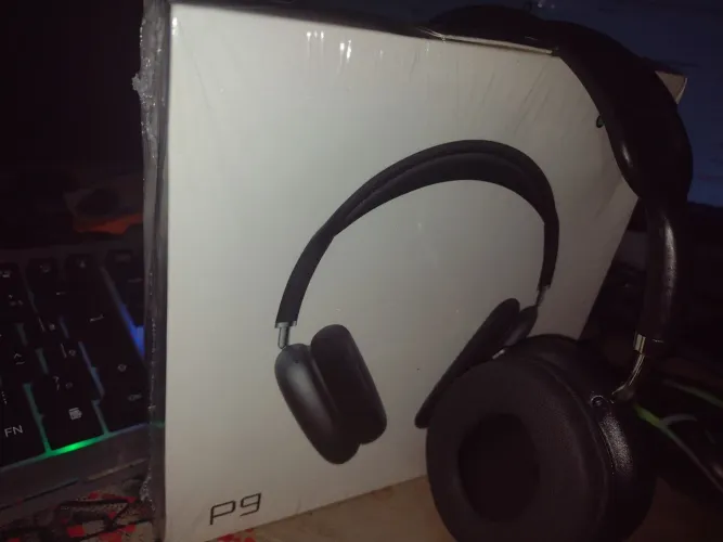 FONE DE OUVIDO BLUETOOTH P9 SOM DE ALTA QUALIDADE E BATERIA COM MUITA DURABILIDADE