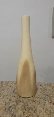 Vaso cerâmica bege cônico