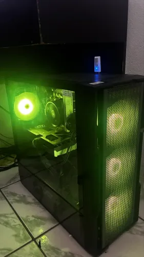 PC Gamer Ryzen 5 + RTX 5070 + 32gb Ram