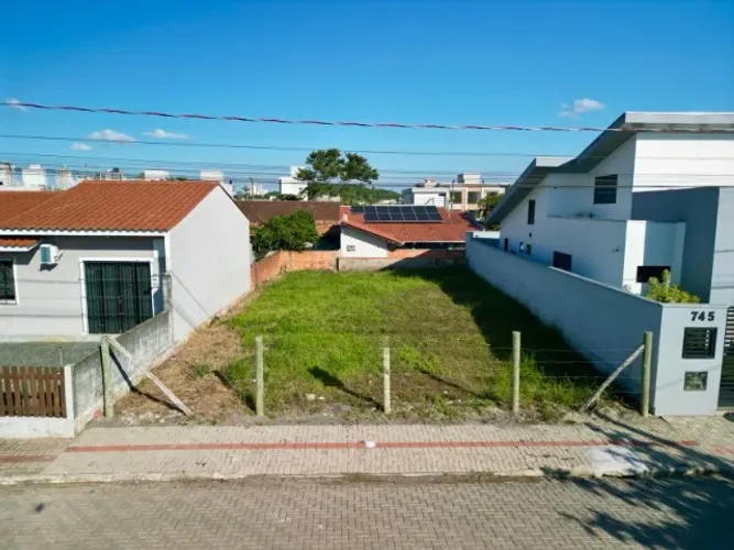 Terreno em Piçarras