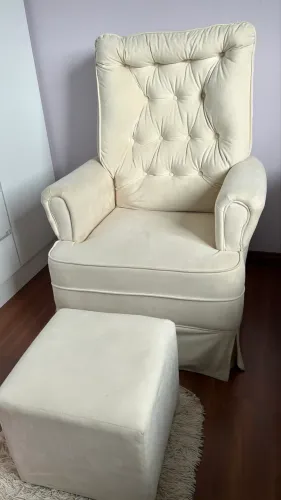 Poltrona de amamentação