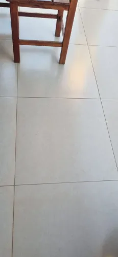 VENDO 16M² DE PISO RERIFICADO 