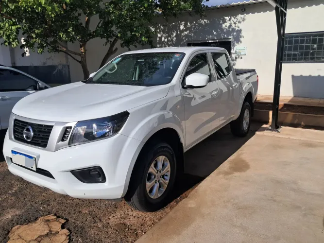 Nissan Frontier S CD 4X4 2.3 TB Diesel Mec. 2021