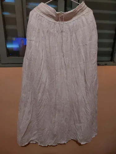 Saia branca