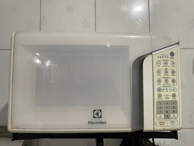 MICROONDAS 110VOLTS GRANDE (ENTREGO)