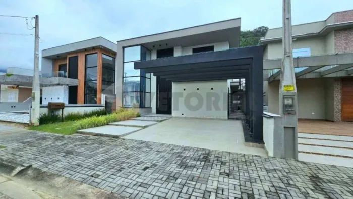 Sobrado Residencial no condomínio Costa Nova