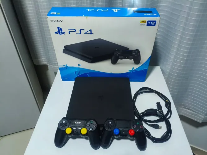 Ps4 slim 1TB, DESBLOQUEADO. Playstation 4.