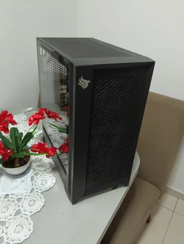 Gabinete Gamer Pichau Valerian RGB, Mid-Tower, Lateral de Vidro, Com 4 Fans