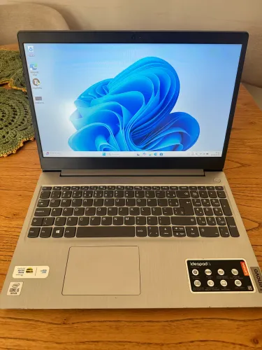 Notebook Lenovo Ideapad 3 i5-10210U 20 GB RAM 256 SSD