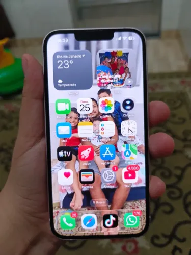 iPhone 13