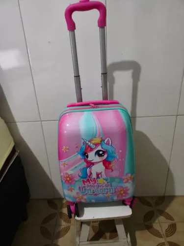 Mala com estampa infantil tamanho P