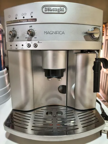 Espresso automático de nível europeu, pronta para uso! 127v + transformador.