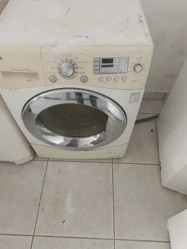 Lava e seca $950 pra sair hoje 110volts