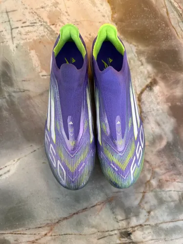 Chuteira Adidas F50