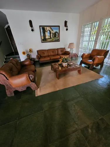 Conjunto Sala de Estar Madeira Maciça (Raríssimo)