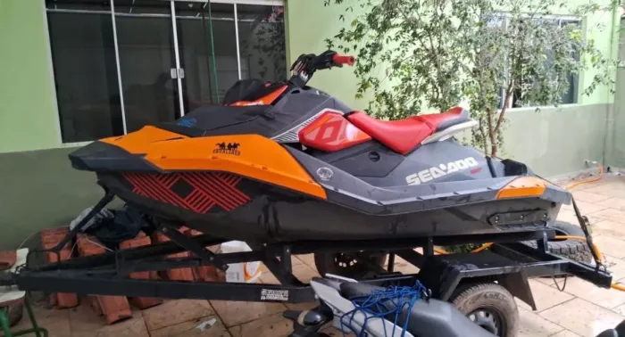 Jet ski+ carretinha