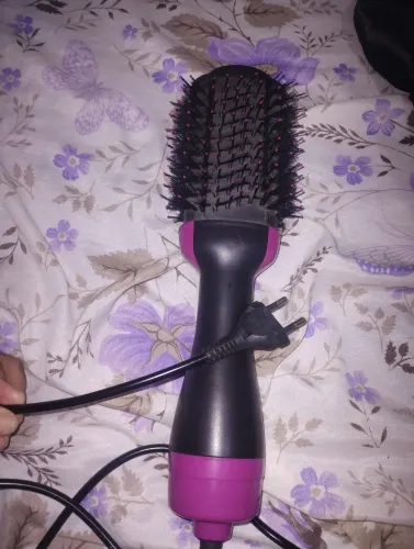 Escova secadora e alisadora de cabelo