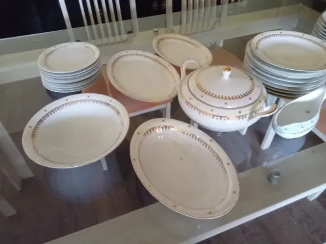 Conjunto de Louças em Porcelana 37 peças